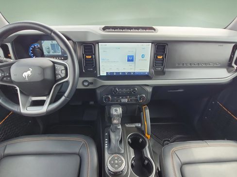 Certified 2022 Ford Bronco Badlands w/ Sasquatch Package AWD/4WD image 15
