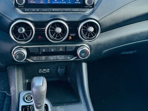 Used 2023 Nissan Sentra SV image 9