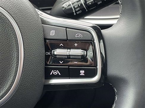 Used 2025 Kia Sorento S w/ Panoramic Sunroof Package image 18
