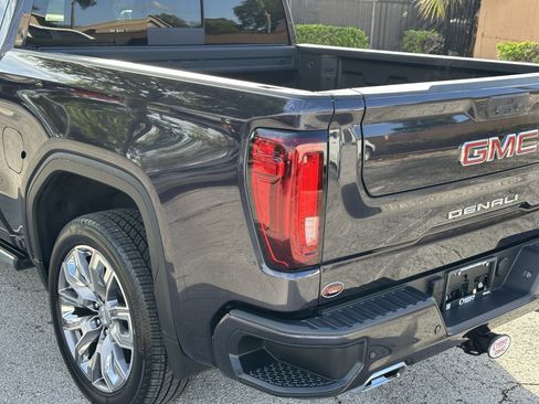 Used 2025 GMC Sierra 1500 Denali w/ Denali Reserve Package AWD/4WD image 10