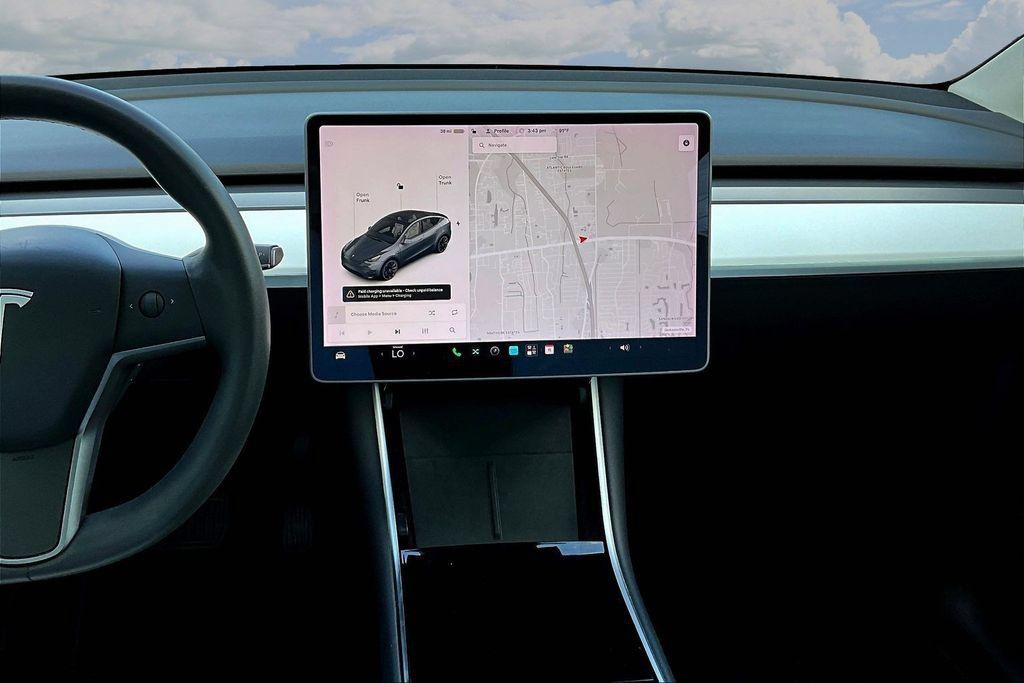Used 2020 Tesla Model Y Long Range AWD/4WD image 9