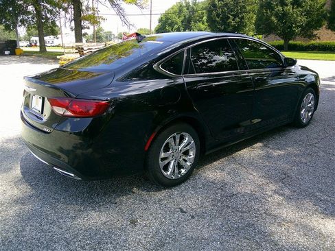 Used 2017 Chrysler 200 Limited Platinum FWD image 5