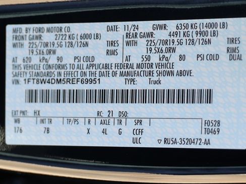 Used 2024 Ford F450 Platinum w/ FX4 Off-Road Package image 78