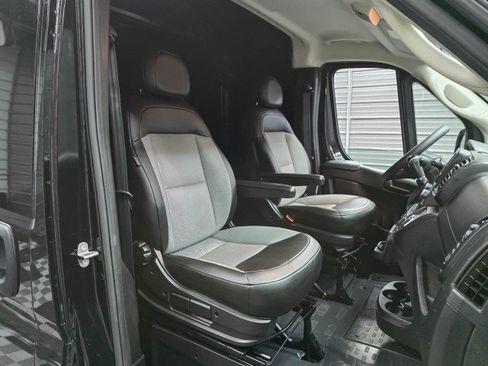 Used 2023 RAM ProMaster 1500 w/ Black Appearance Package FWD image 16