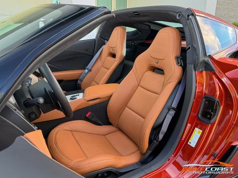 Used 2015 Chevrolet Corvette Z06 w/ 3LZ Preferred Equipment Group image 22