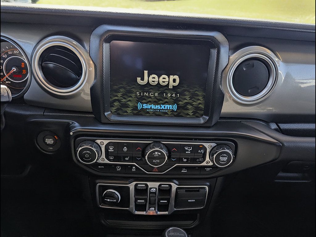 Used 2023 Jeep Gladiator Overland w/ Cold Weather Group AWD/4WD image 24