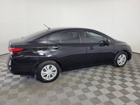 Used 2025 Nissan Versa S w/ Trunk Package FWD image 10