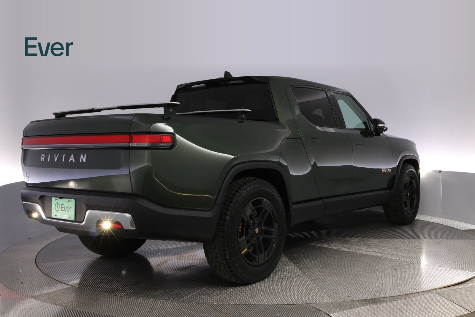 Used 2022 Rivian R1T Adventure AWD/4WD image 3