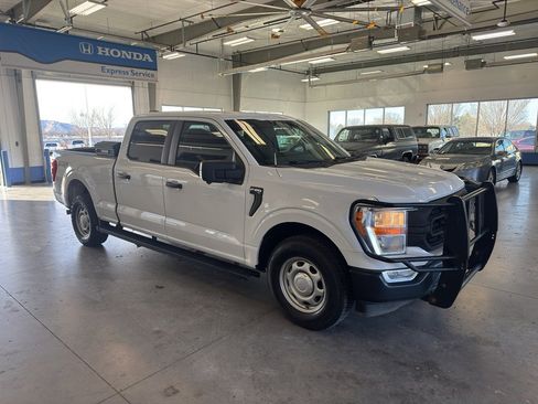 Used 2022 Ford F150 XL w/ Trailer Tow Package image 7