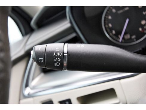 Used 2021 Cadillac XT5 Premium Luxury image 21