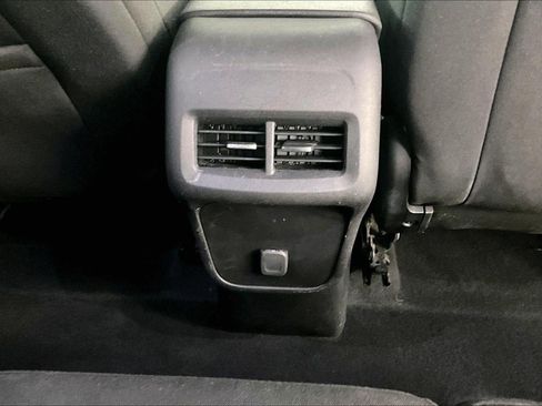 Used 2018 Chevrolet Equinox LT image 10