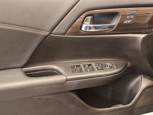 Used 2016 Honda Accord EX-L image 10