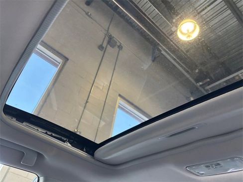 Used 2014 Toyota Corolla LE Premium image 25