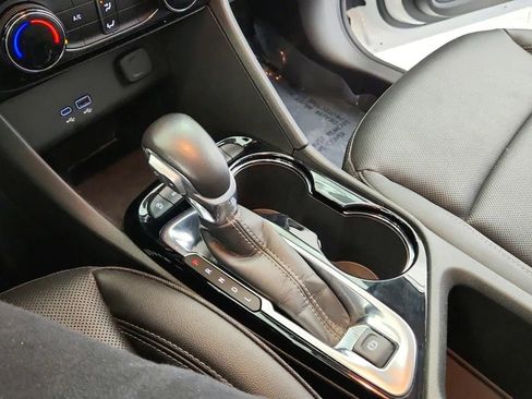 Used 2024 Buick Encore GX Sport Touring image 27