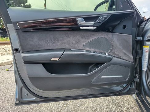 Used 2017 Audi A8 L 3.0T w/ Executive Package image 17