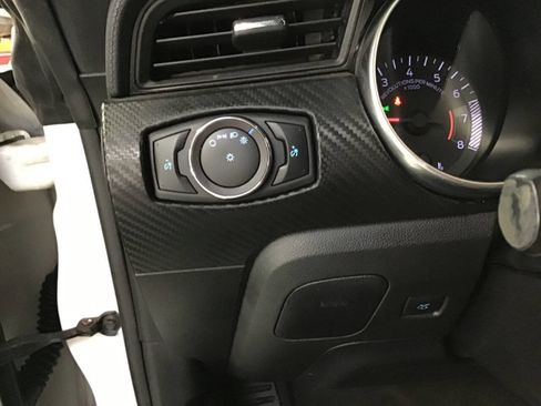 Used 2018 Ford Mustang Coupe RWD image 13