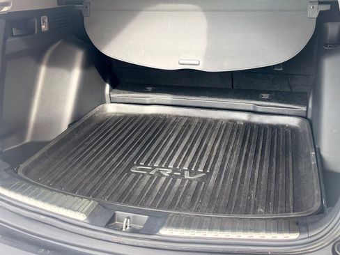 Used 2018 Honda CR-V Touring image 6