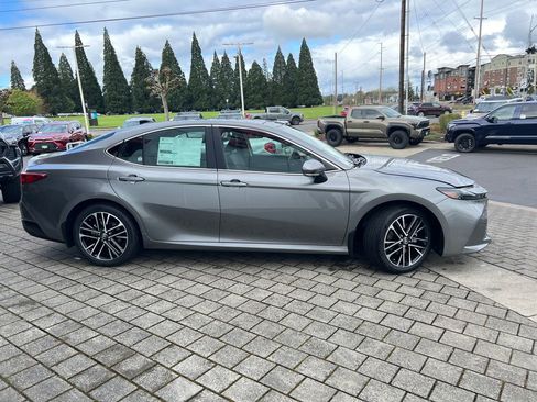 New 2026 Toyota Camry XLE image 6