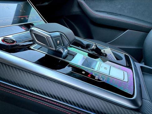 New 2026 Audi SQ8 Prestige image 7