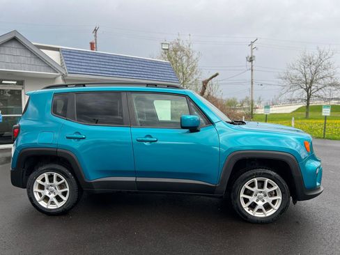 Used 2021 Jeep Renegade Latitude AWD/4WD image 7