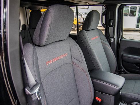 New 2026 Jeep Wrangler Unlimited Rubicon w/ Safety Group image 15