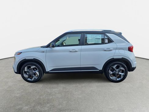 New 2026 Hyundai Venue SEL FWD image 8