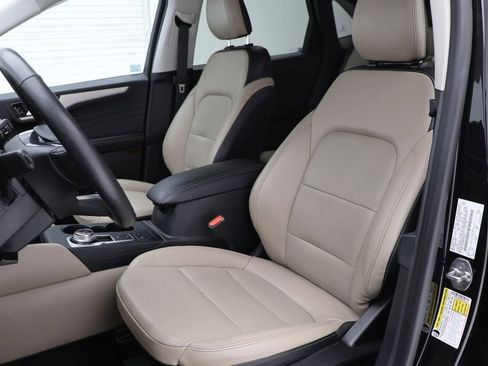 Used 2021 Ford Escape SEL image 16