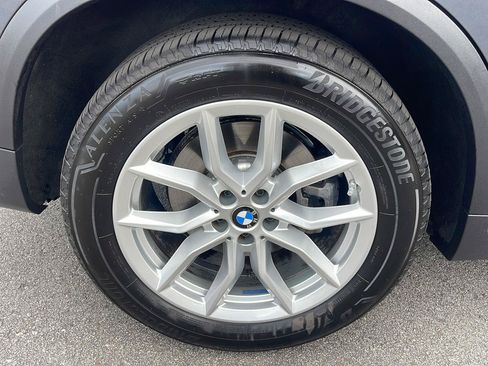 Used 2022 BMW X5 xDrive40i w/ Premium Package AWD/4WD image 11