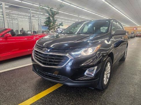 Used 2018 Chevrolet Equinox LS AWD/4WD image 1