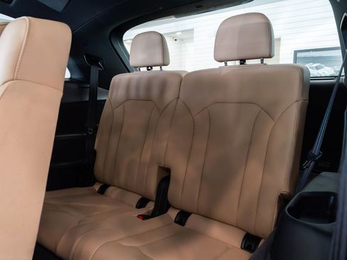 Used 2021 Audi Q7 3.0T Premium Plus w/ Executive Package image 12