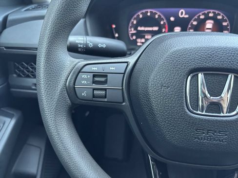 Used 2025 Honda Accord LX image 15