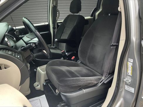 Used 2015 Dodge Grand Caravan SE w/ Quick Order Package 29E SE FWD image 20