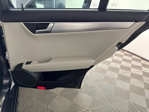 Used 2013 Mercedes-Benz C 300 4MATIC Sedan image 24
