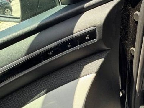 Used 2022 Hyundai Tucson Limited FWD image 3