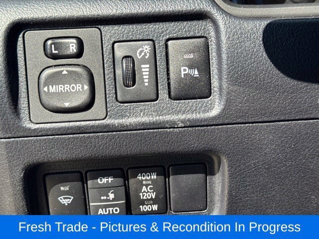 Used 2019 Toyota 4Runner Limited AWD/4WD image 18