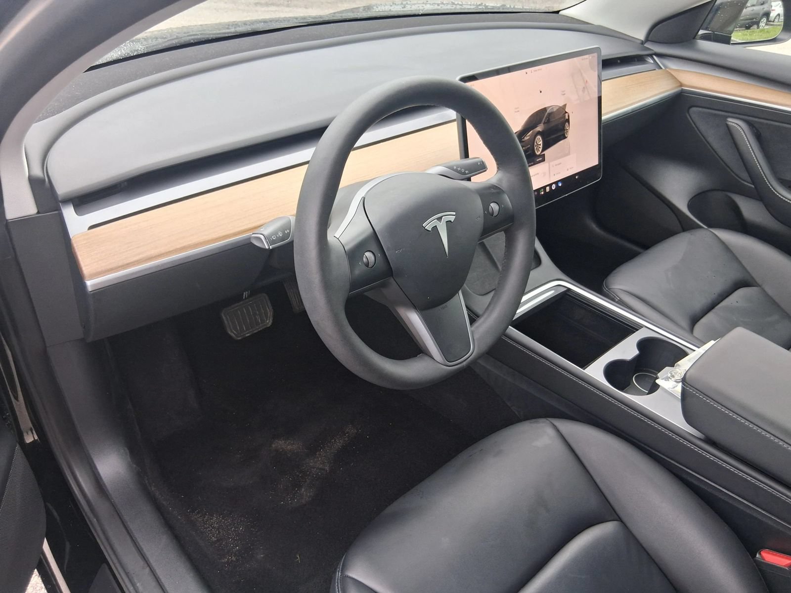 Used 2023 Tesla Model 3 Standard Range RWD image 7