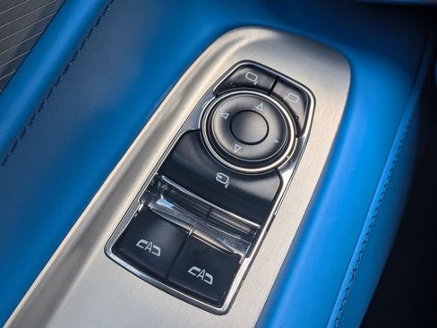 Used 2022 Chevrolet Corvette Stingray Premium Cpe w/ Z51 Performance Package RWD image 27