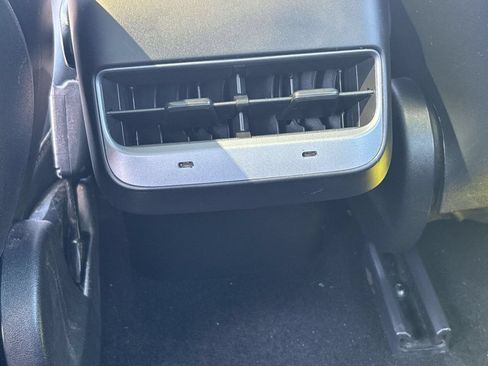 Used 2023 Tesla Model 3 Standard Range RWD image 29