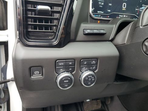 Used 2022 GMC Sierra 1500 AT4 w/ AT4 Premium Package image 19