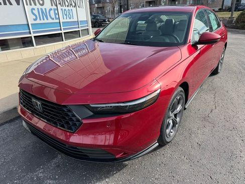 New 2025 Honda Accord EX-L image 10