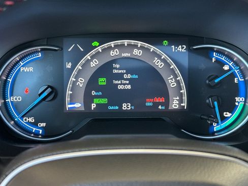 New 2025 Toyota RAV4 SE image 23