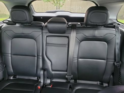Certified 2021 Lincoln Corsair FWD image 11