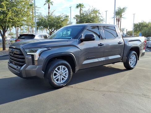 Used 2022 Toyota Tundra SR5 w/ Convenience Package RWD image 8