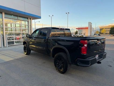 Used 2026 Chevrolet Silverado 1500 ZR2 w/ Dark Appearance Package image 4