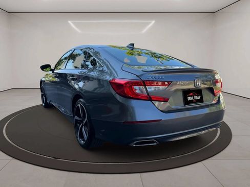 Used 2018 Honda Accord Sport image 6