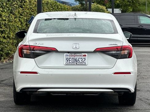 Certified 2023 Honda Civic Touring image 5