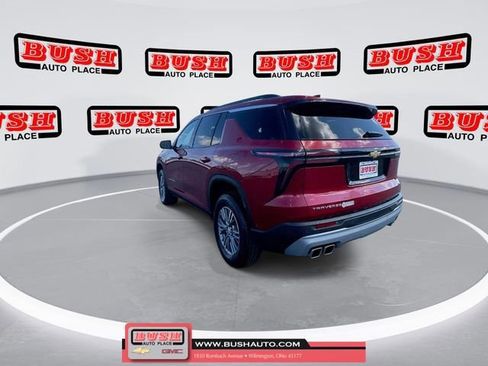 New 2025 Chevrolet Traverse LT w/ Enhanced Driving Package image 8