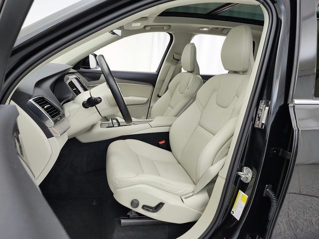 Certified 2025 Volvo XC90 T8 Plus w/ Protection Package Premier AWD/4WD image 30