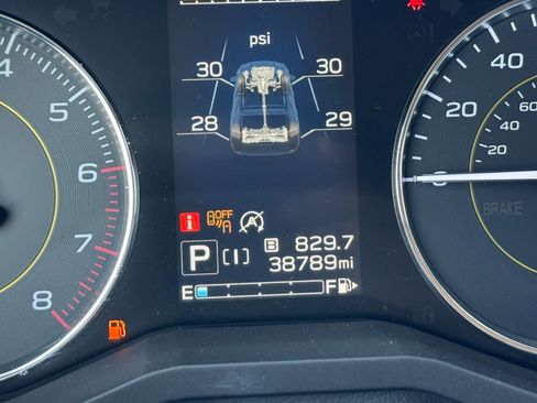 Used 2021 Subaru Crosstrek 2.5i Sport w/ Moonroof Package image 30