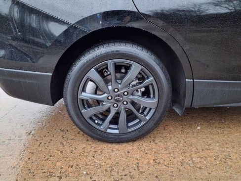 Used 2023 Chevrolet Equinox RS w/ RS Leather Package image 7